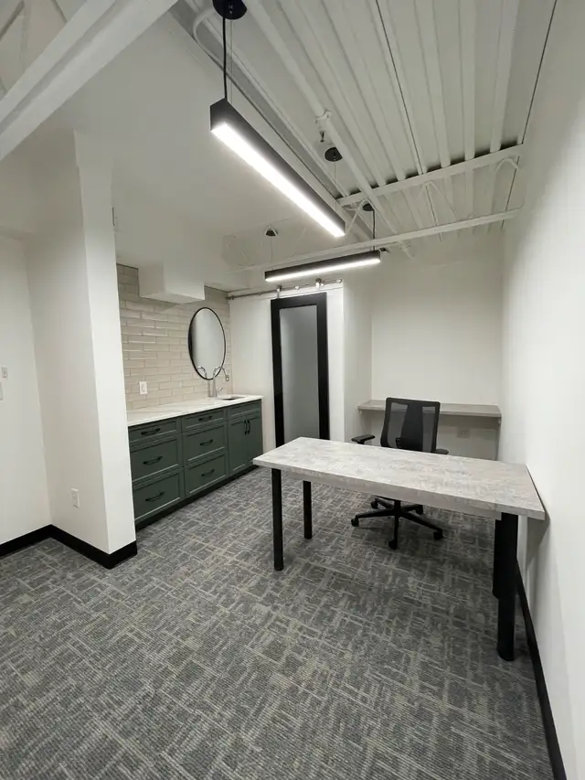 Luxury Office Spaces For Rent! Move In Ready! - Photo 6