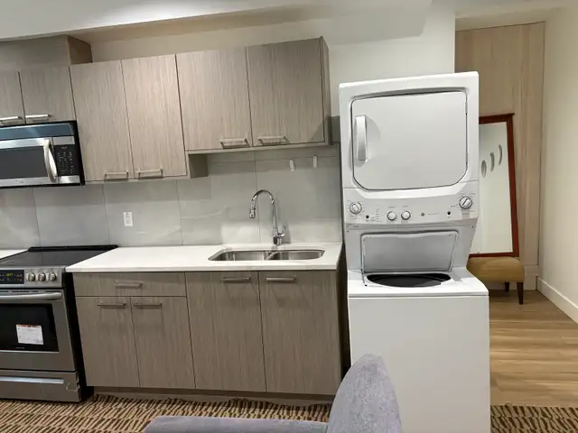 Fully Furnished basement  for rent - Photo 5
