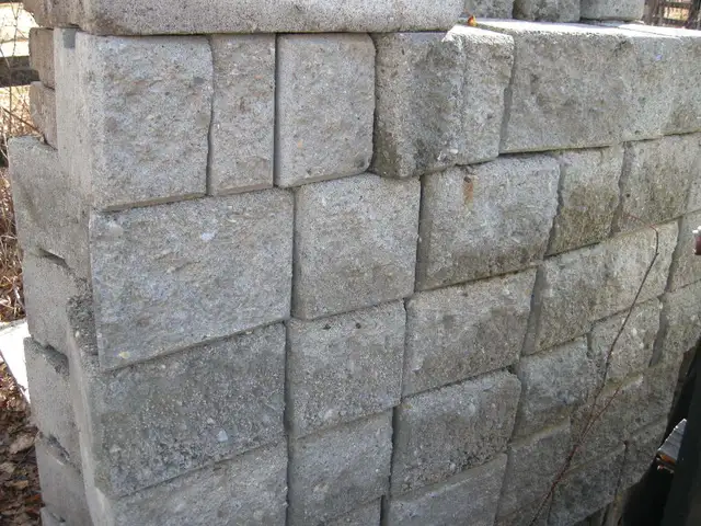 Retaining Wall Blocks (160 assorted pieces) - Photo 7