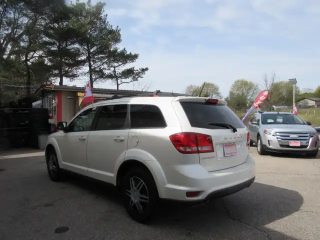 2016 Dodge Journey SXT - Photo 9