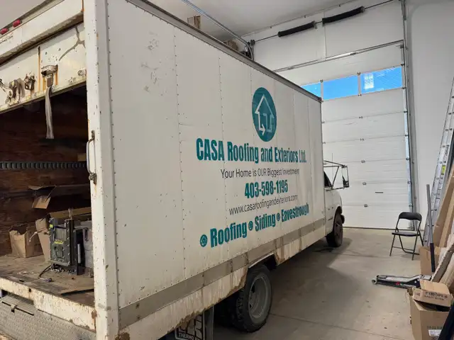 Eavestrough machine and cube van - Photo 5