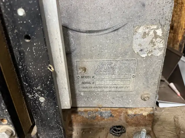 Eavestrough machine and cube van - Photo 9