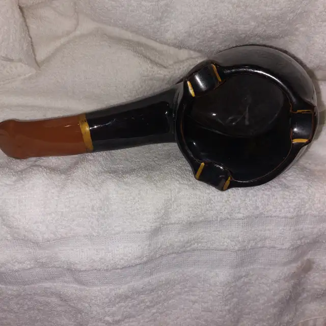 Pipe shaped ashtray - Photo 3