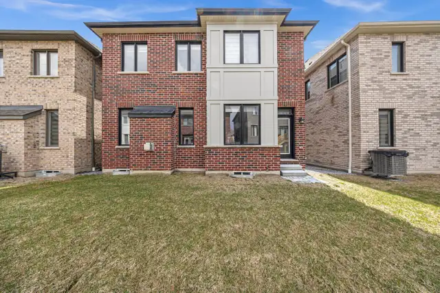 4BR Detached Home for Rent in North Pickering - Photo 10