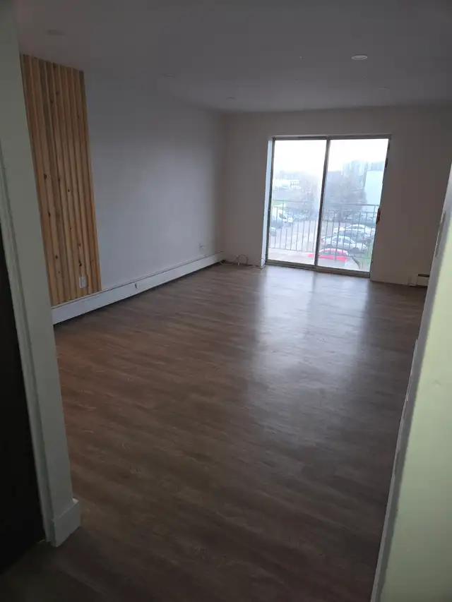 Modern 2-Bedroom Apartment for Rent in Kitchener! - Photo 3