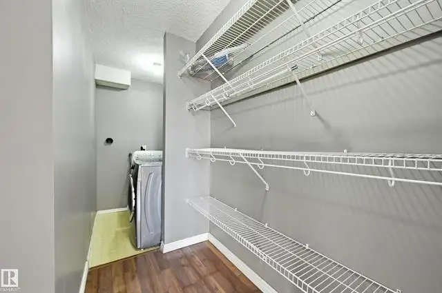 PRIME LOCATION - 3 bedroom townhouse - 14530 52 ST NW - Photo 10