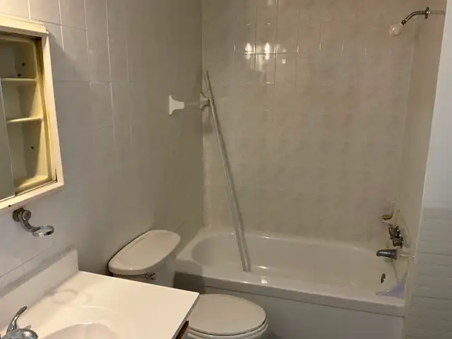 5 1/2 St. Léonard, 2e étage, grand, peinturée, 1er juillet - Photo 6