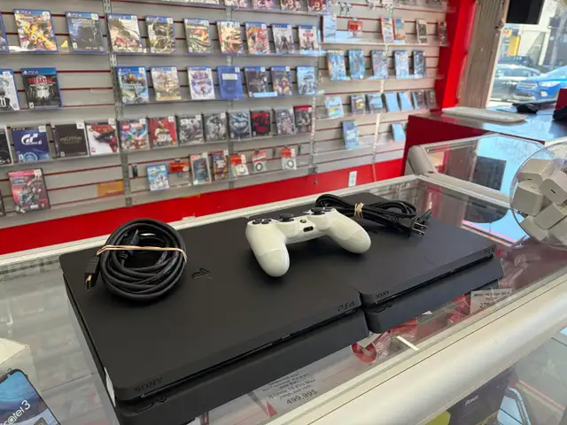 Console de jeux PS4