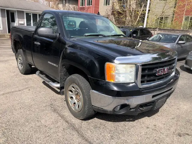 2009 GMC Sierra 1500 WT runs good - Photo 2