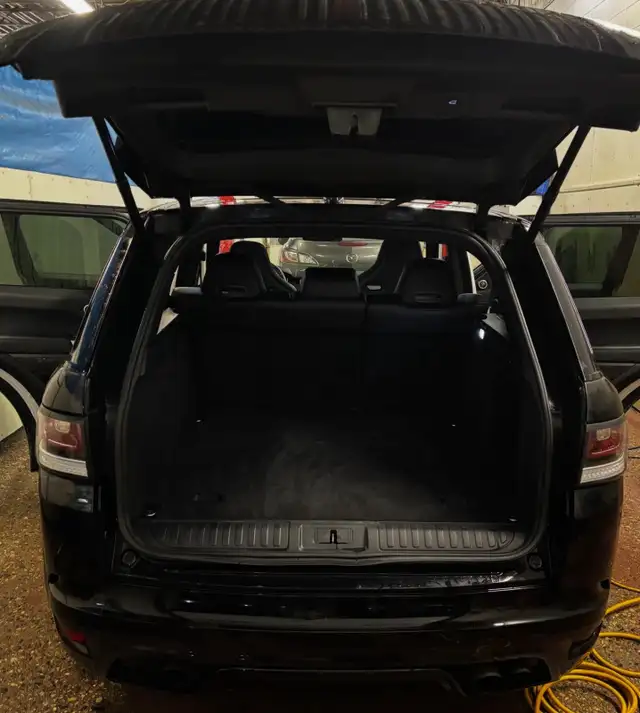 2016 Range Rover Sport SVR - Photo 4