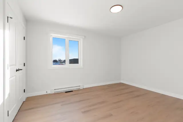 2 Bedroom Apartments for Rent in Steinbach! - Photo 6