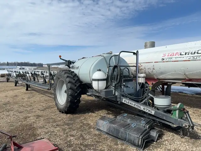 2015 GMC Sierra sold UNRESERVED CLOSING April 30 - Photo 9