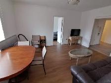 Furnished room in Female Shared Apt at Yonge & St Clair, Toronto - Photo 6