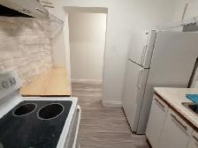 Furnished room in Female Shared Apt at Yonge & St Clair, Toronto - Photo 7