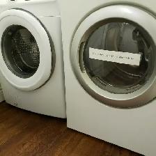 Steps to Queen's A/C Furnished Rooms, All Inclusive, May 1 - Photo 3