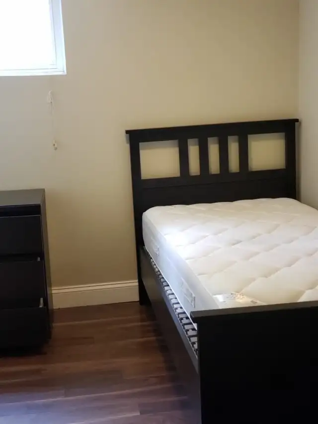 Steps to Queen's A/C Furnished Rooms, All Inclusive, May 1 - Photo 6