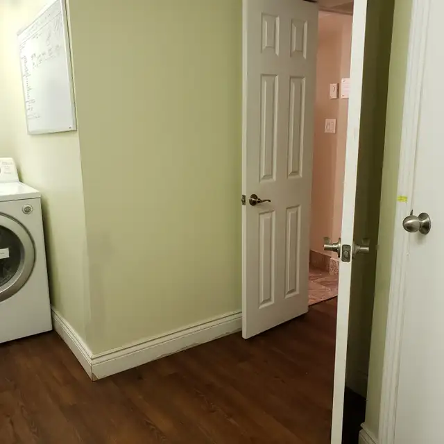 Steps to Queen's A/C Furnished Rooms, All Inclusive, May 1 - Photo 10