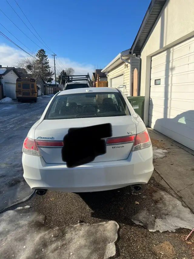 2012 Honda Accord EX-L - Photo 2