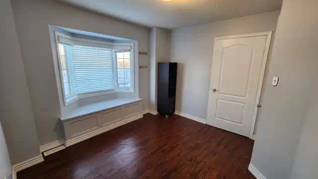 4 Bedrooms House for rent  - FOR FAMILY – NORTH BRAMPTON - Photo 8