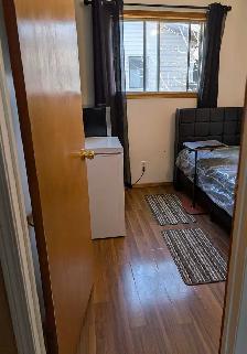 ROOM FOR RENT - Photo 7