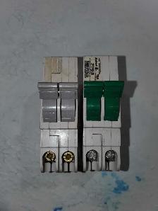 Stablok brakers for sale 40 & 30 amp