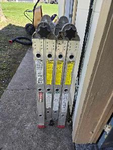 Featherlite 12' folding ladder