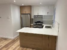 4 1/2 · construit 2022 · A/C WiFi inclus · 2 mins Metro Parc