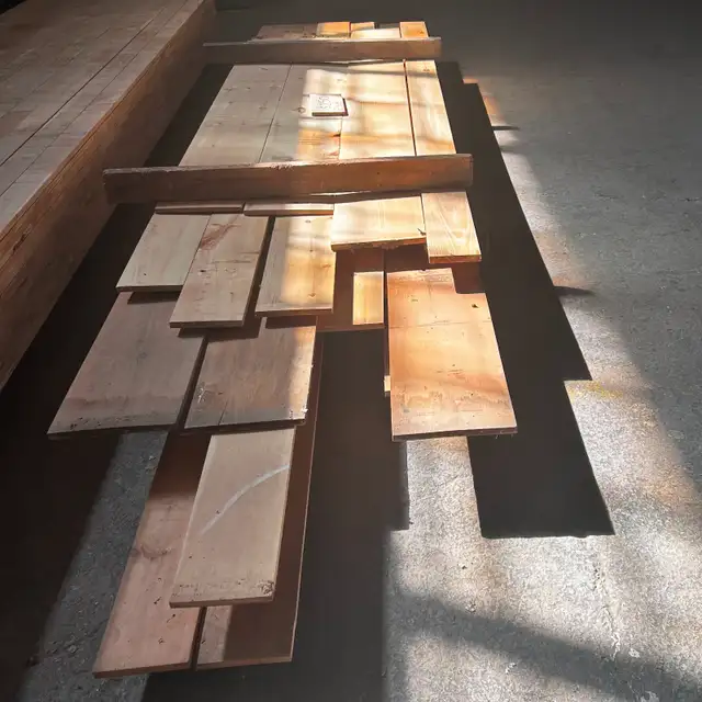 Mixed Pile of Pine Boards– LUMBER SELL OFF