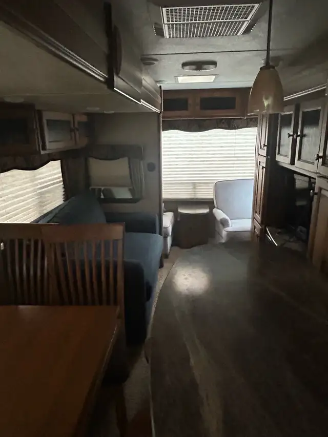 33 Foot Couples Trailer - Photo 7