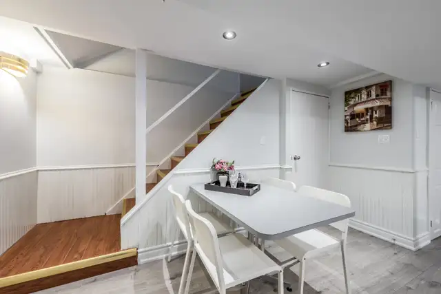 Walk-Out 2 Bedrooms Basement Apartment at Yonge/Major Mackenzie - Photo 8