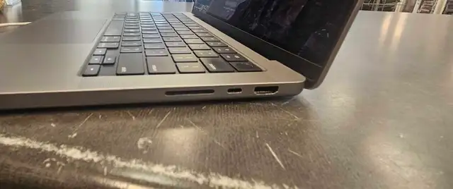 MacBook Pro M1 Pro 16GB x 500GB laptop - Photo 6