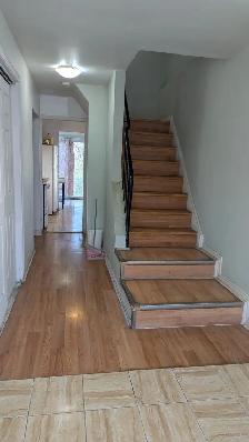 Bedrooms,Mcbride &Erindale Station Rd,Mississauga,L5C 1W7 - Photo 2