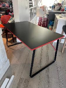 Gaming / Office Desk Like New