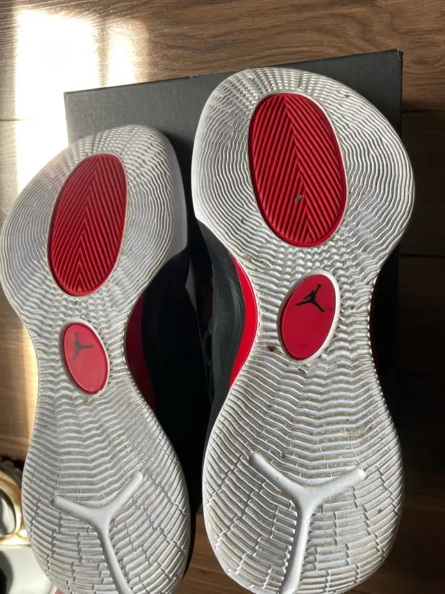 Jordan basketball shoes - Photo 3