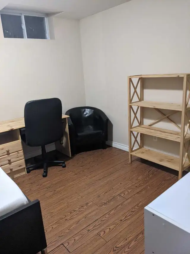 Furnished Bsmt bachelo/Separate entrance/Utilities included - Photo 3