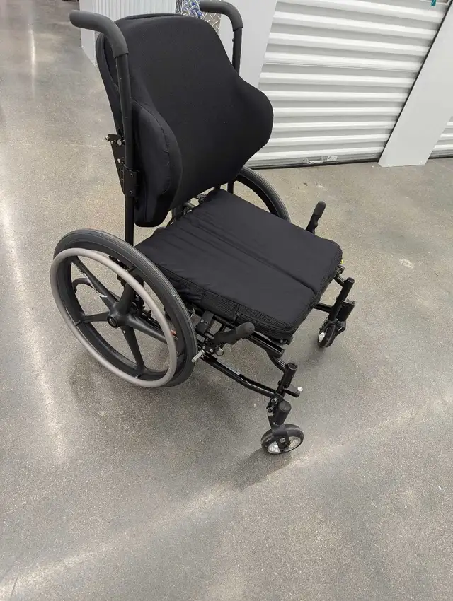 Quickie QX Wheelchair-All Accessories Add ONs Included -