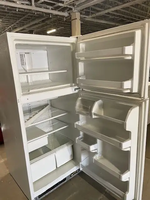 Cuisinière ,réfrigérateur ,laveuse sécheuse standards - Photo 3