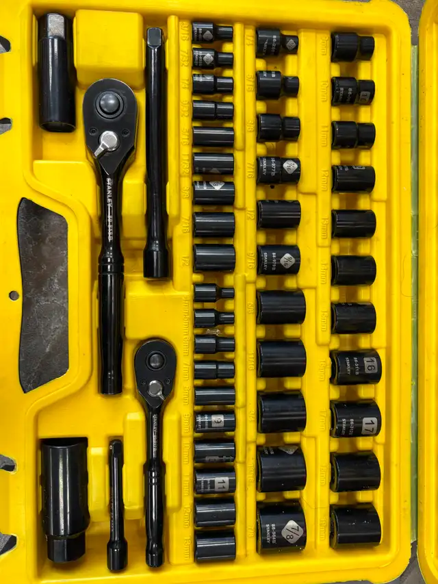 99pc Stanley Mechanics Tool Set in Black Chrome - Photo 2