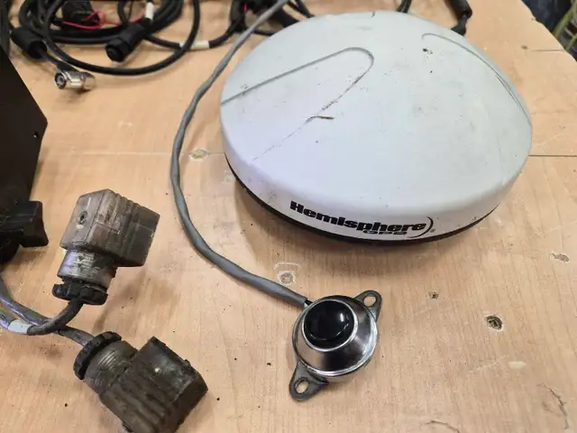 Outback GPS Guidance - Photo 4