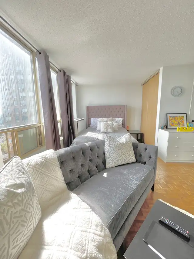 Furnish Studio/Loft Apartment Cable, Net, Utils Inc. - Photo 2