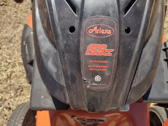 Tondeuse a gazon  autopropulsé ARIENS 22'' de coupe - Photo 2