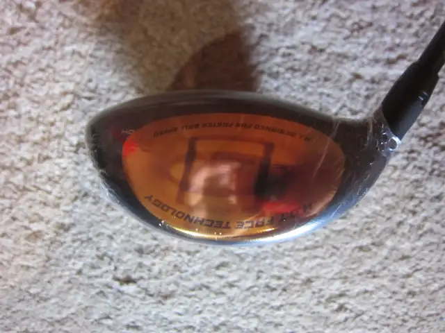 2 RH GOLF PALS TAKE A CLOSE PEAK AT A GIVE-A-WAY $ OFFER - Photo 3