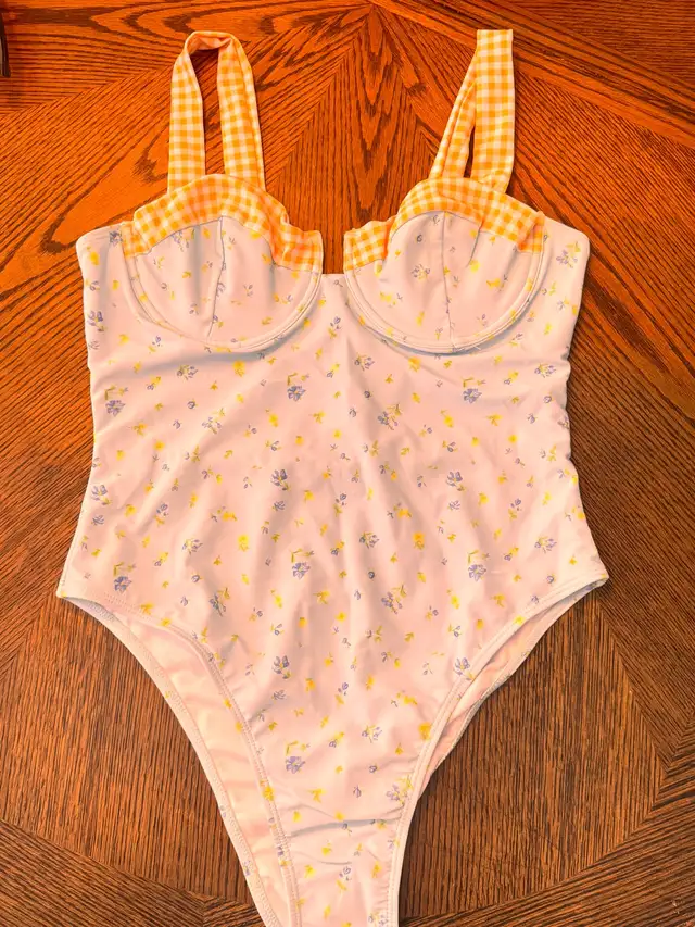 NWT - Women’s One Piece Bathing Suits - Photo 8