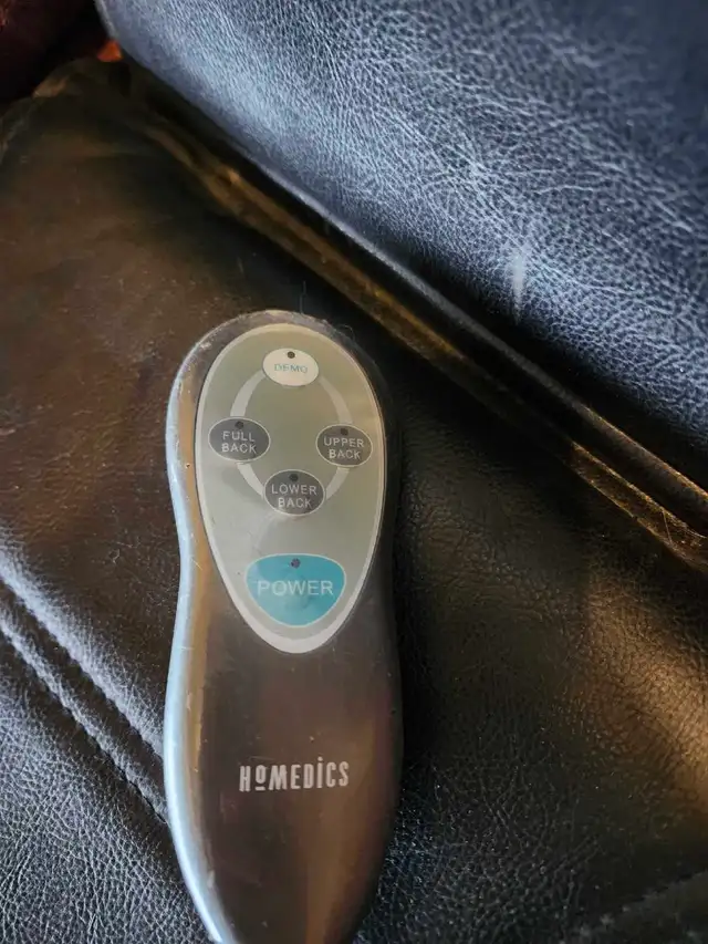 Recliner w/Massage Seat - Photo 3