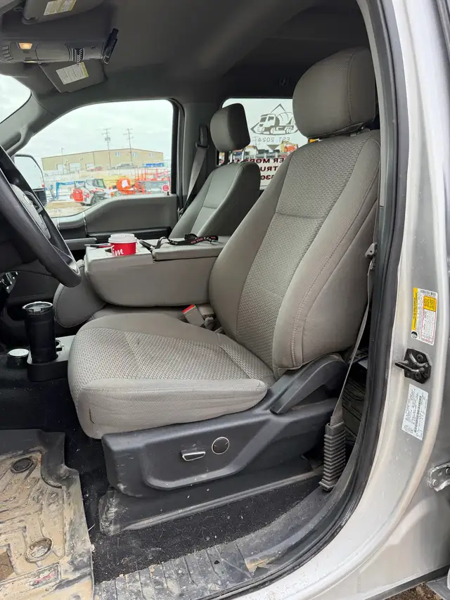 2019 Ford F-350 XLT – 79,000 KM - Photo 4