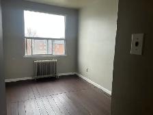 Bedroom for Rent in 3Bdr Apartment
