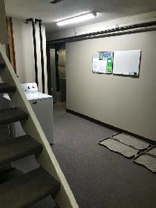 ONE BLOCK TO SASKPOLYTECH. 1 BEDROOM SUITE, 8 WEEK TENANCIES - Photo 9