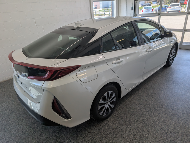 2022 Toyota Prius Prime BRANCHABLE, A/C, - Photo 4