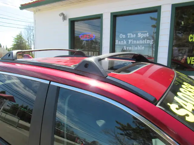 2023 Toyota RAV4 XLE w/ Upgrade Package | 19's | Leather | Memor - Photo 7