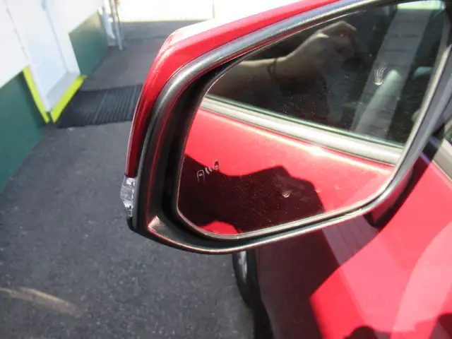 2023 Toyota RAV4 XLE w/ Upgrade Package | 19's | Leather | Memor - Photo 18